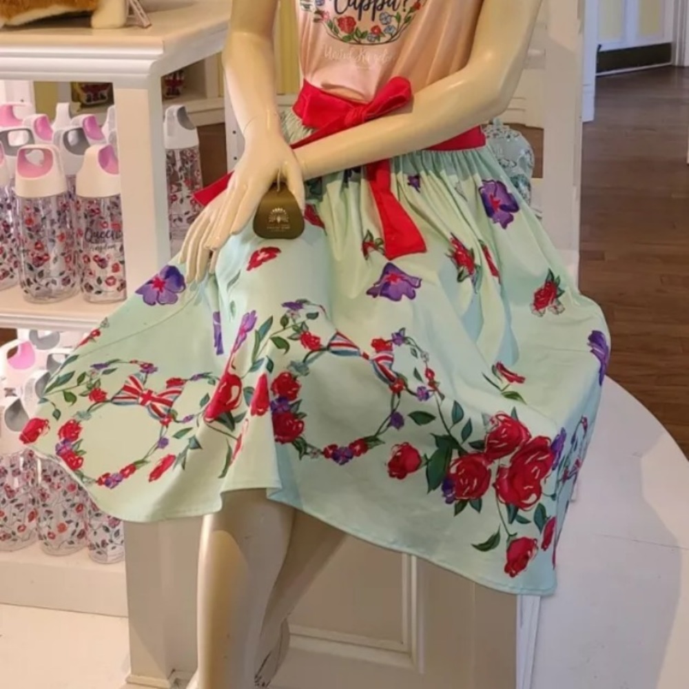 Disney Dress Shop Epcot UK England British Alice in Wonderland Skirt L - Picture 2 of 8